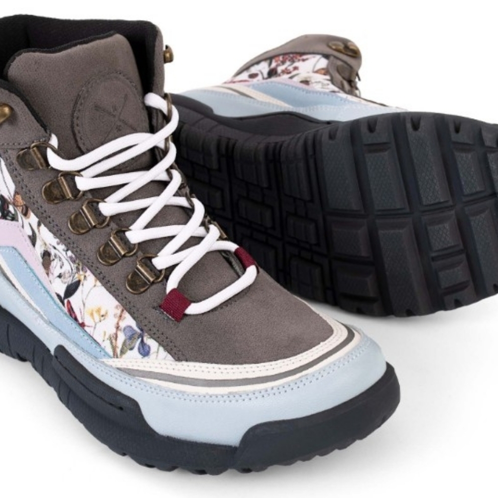 Stylish Women's Multicolor High-Top Hikers